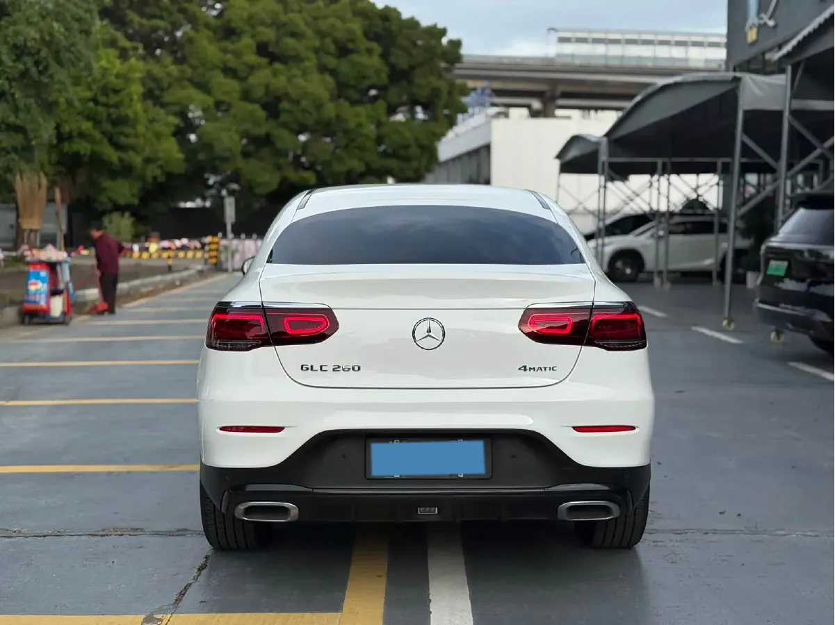 2021 Mercedes-Benz GLC Coupe 2.0T 197HP L4 9AT,autocango,china used car exporter,china ev exporter,chinese used car exporter,chinese used ev exporter