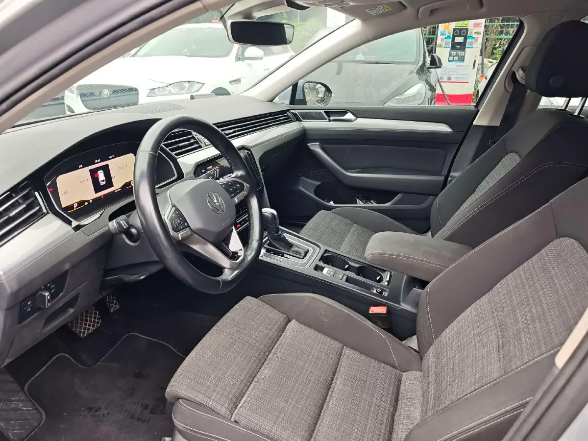 2021 Volkswagen Alltrack 2.0T 190HP L4 7DCT,autocango,china used car exporter,china ev exporter,chinese used car exporter,chinese used ev exporter