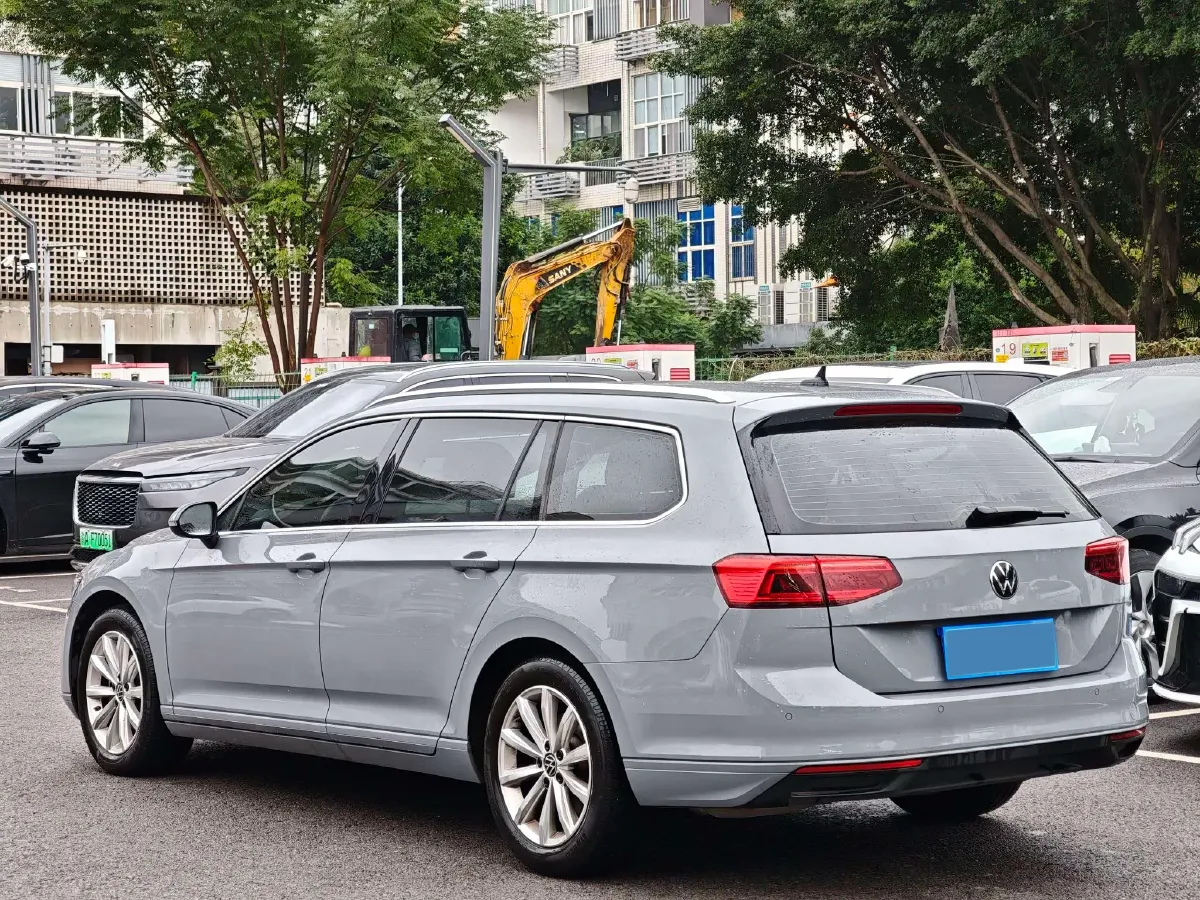 2021 Volkswagen Alltrack 2.0T 190HP L4 7DCT,autocango,china used car exporter,china ev exporter,chinese used car exporter,chinese used ev exporter
