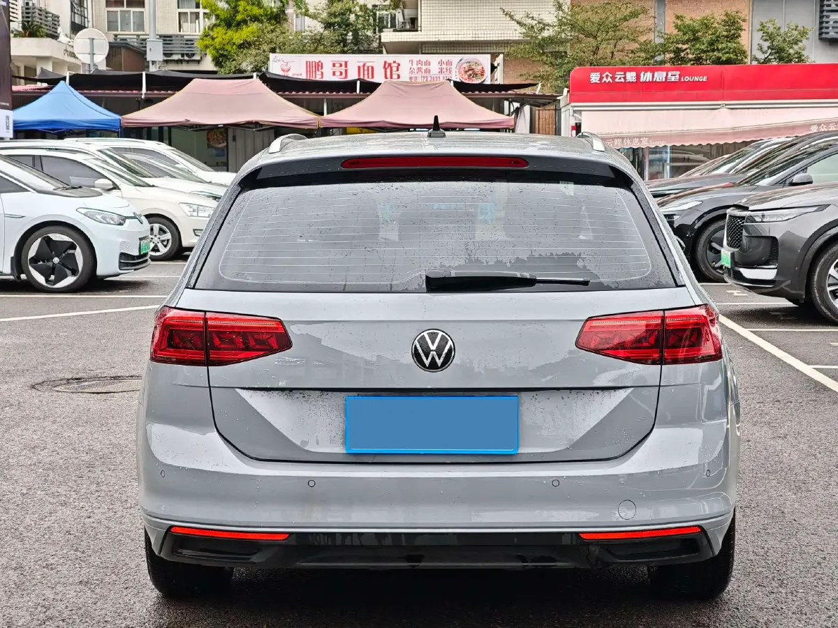2021 Volkswagen Alltrack 2.0T 190HP L4 7DCT,autocango,china used car exporter,china ev exporter,chinese used car exporter,chinese used ev exporter