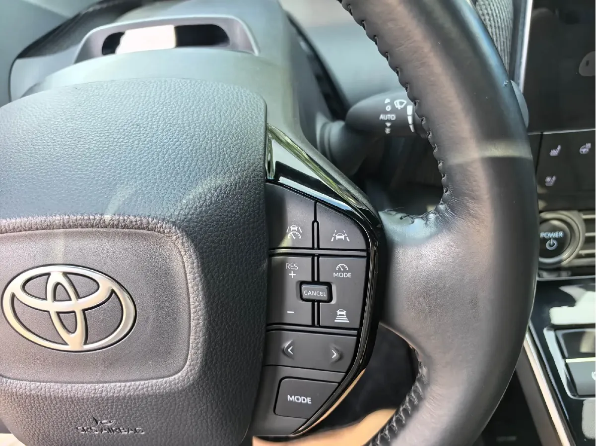 2022 Toyota bZ4X BEV 66.7KWH,autocango,china used car exporter,china ev exporter,chinese used car exporter,chinese used ev exporter