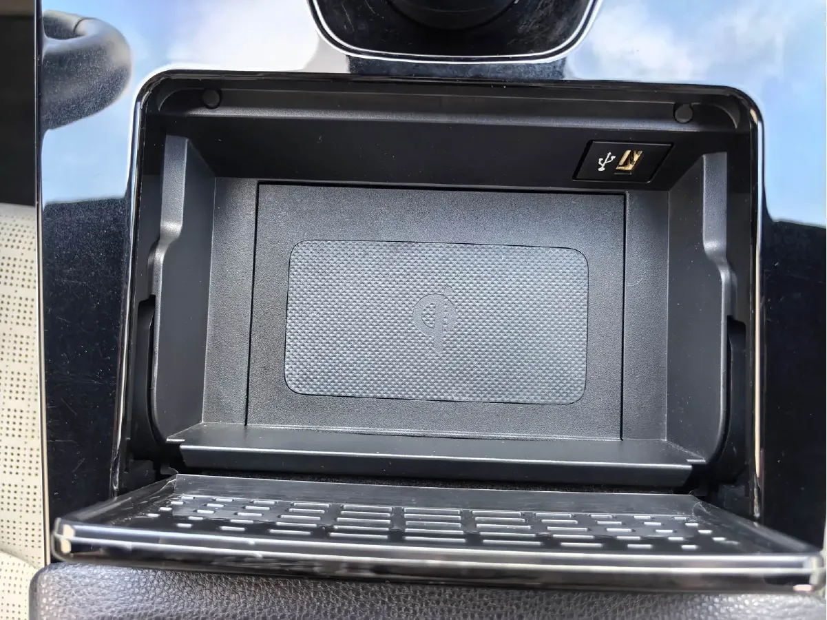 2022 Toyota bZ4X BEV 66.7KWH,autocango,china used car exporter,china ev exporter,chinese used car exporter,chinese used ev exporter