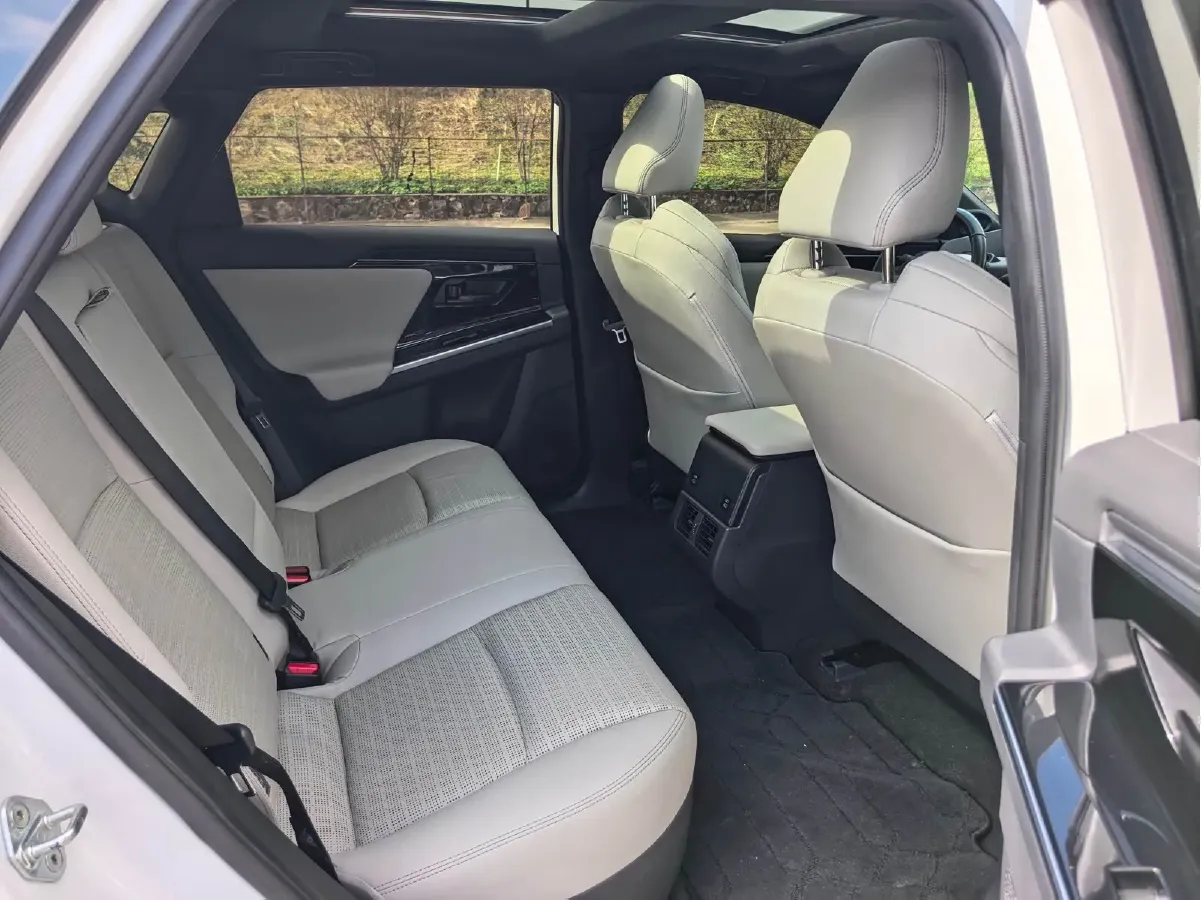 2022 Toyota bZ4X BEV 66.7KWH,autocango,china used car exporter,china ev exporter,chinese used car exporter,chinese used ev exporter