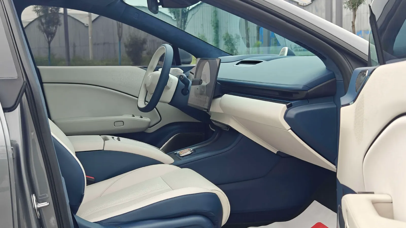 2025 Zeekr 007 BEV 75KWH,autocango,china used car exporter,china ev exporter,chinese used car exporter,chinese used ev exporter