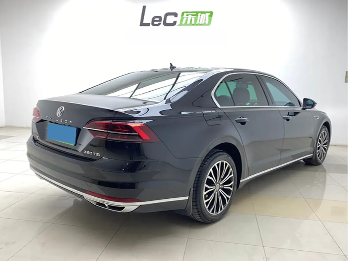 2018 Volkswagen Phideon 2.0T 224HP L4 7DCT,autocango,china used car exporter,china ev exporter,chinese used car exporter,chinese used ev exporter