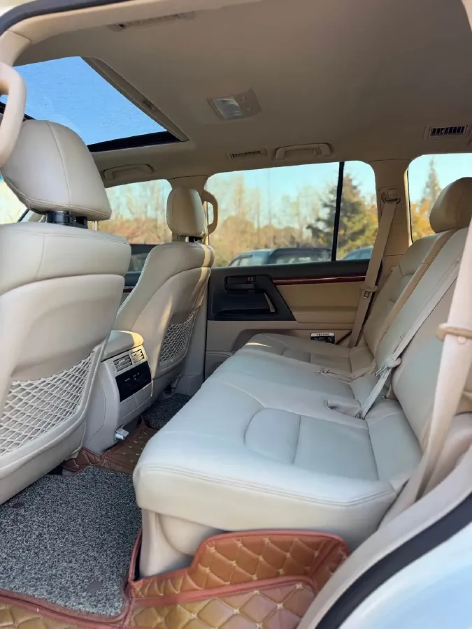 2015 Toyota Land Cruiser 4.0L 275HP V6 5AT,autocango,china used car exporter,china ev exporter,chinese used car exporter,chinese used ev exporter