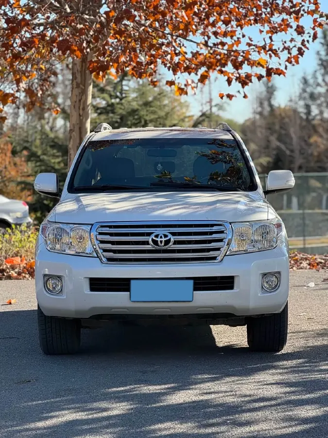 2015 Toyota Land Cruiser 4.0L 275HP V6 5AT,autocango,china used car exporter,china ev exporter,chinese used car exporter,chinese used ev exporter