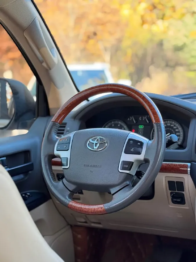 2015 Toyota Land Cruiser 4.0L 275HP V6 5AT,autocango,china used car exporter,china ev exporter,chinese used car exporter,chinese used ev exporter
