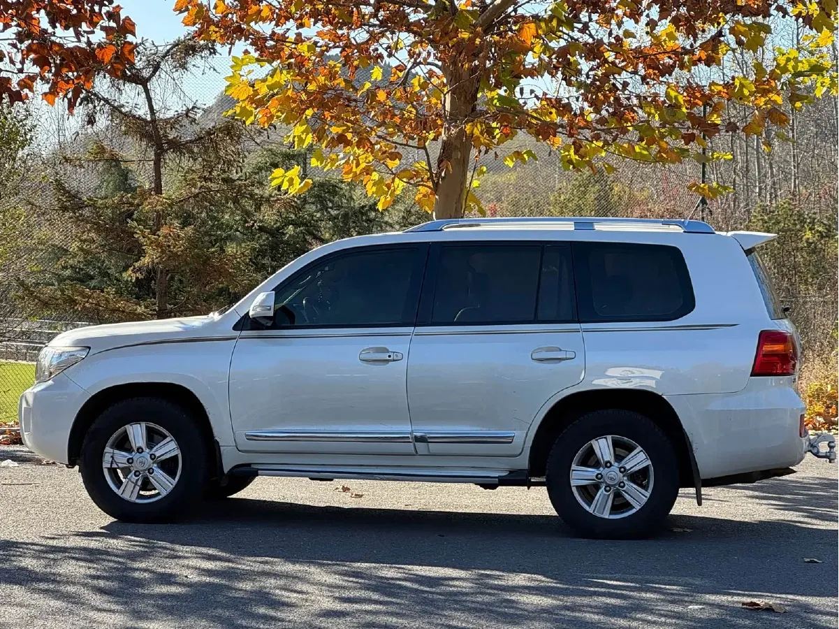 2015 Toyota Land Cruiser 4.0L 275HP V6 5AT,autocango,china used car exporter,china ev exporter,chinese used car exporter,chinese used ev exporter