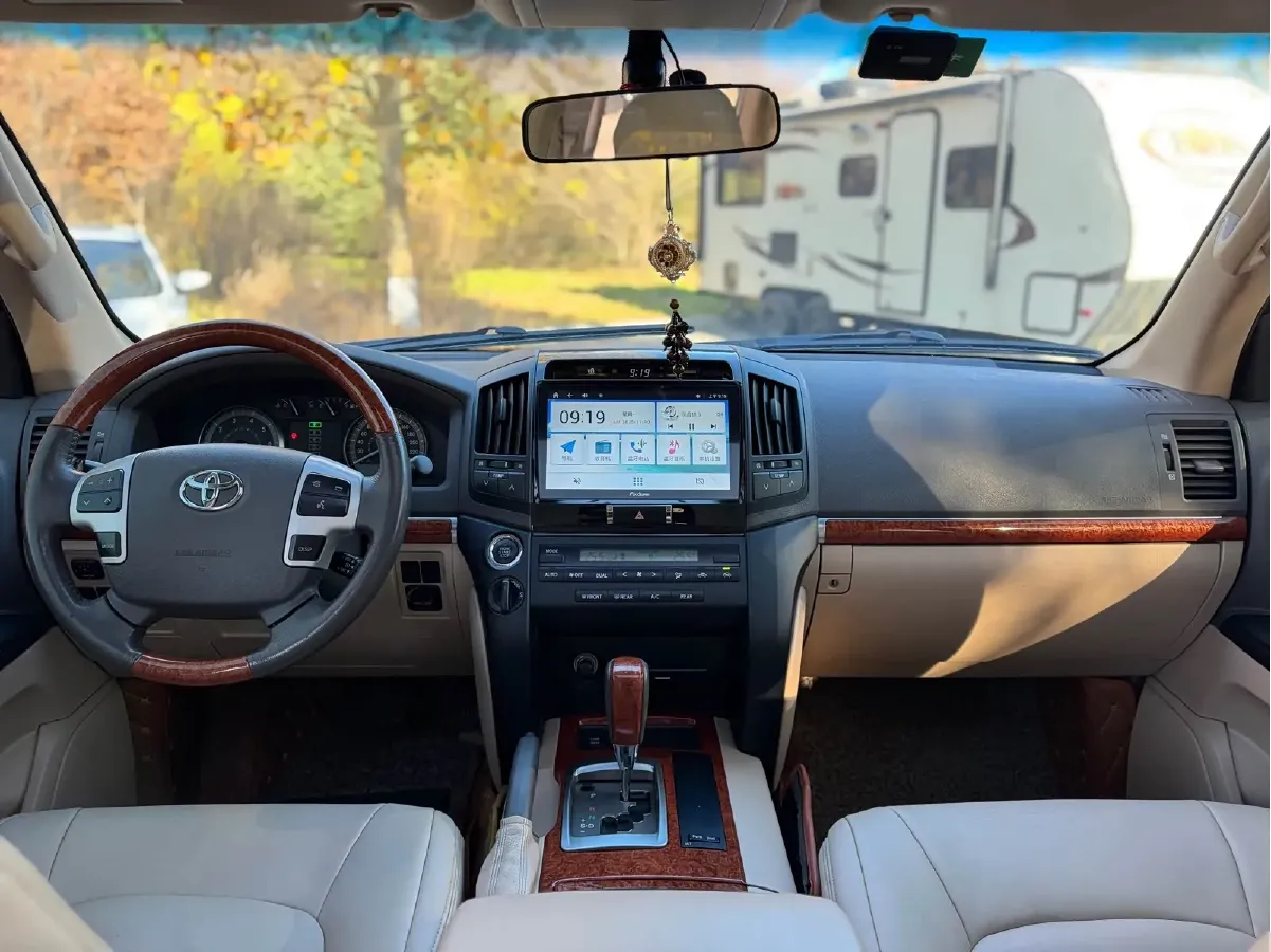 2015 Toyota Land Cruiser 4.0L 275HP V6 5AT,autocango,china used car exporter,china ev exporter,chinese used car exporter,chinese used ev exporter