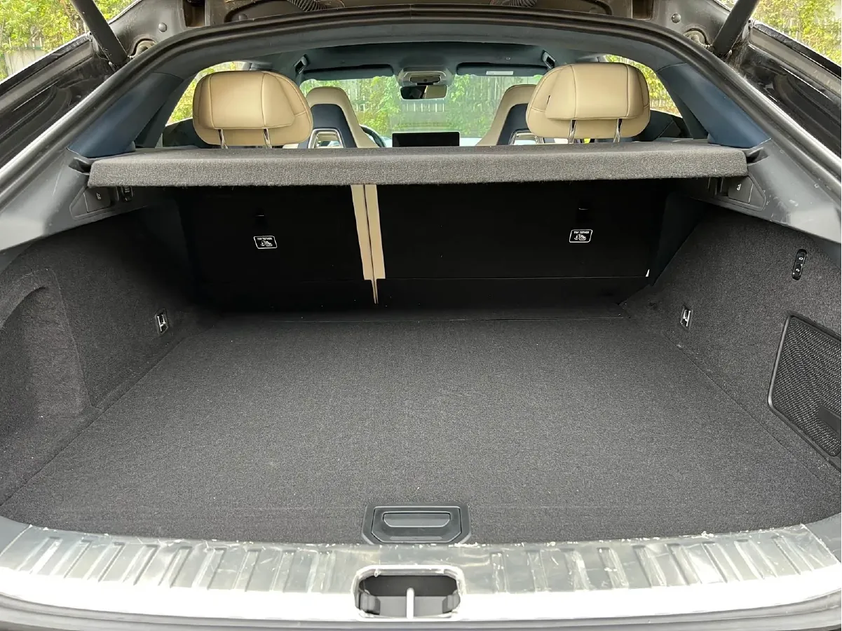 2021 Zeekr 001 BEV 100KWH,autocango,china used car exporter,china ev exporter,chinese used car exporter,chinese used ev exporter