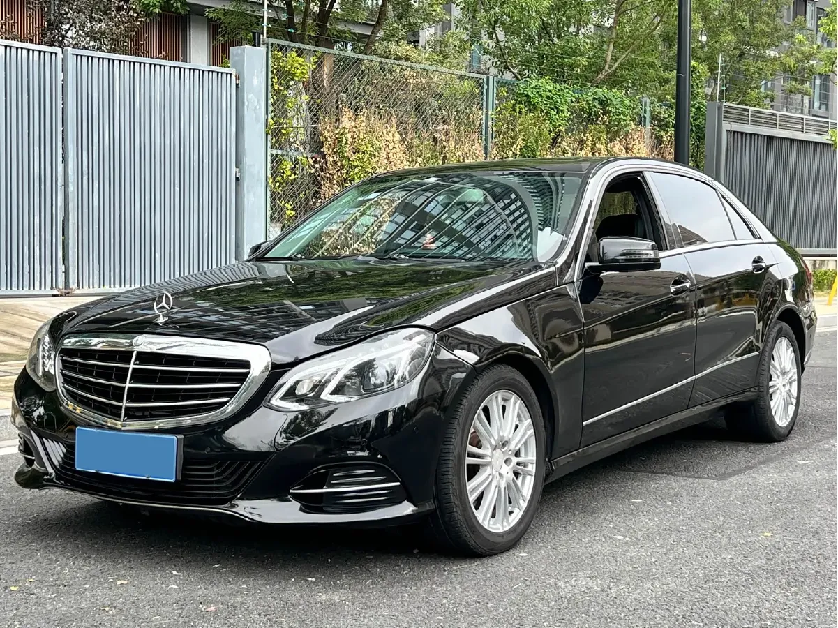 2014 Mercedes-Benz E Class 1.8T 204HP L4 7AT,autocango,china used car exporter,china ev exporter,chinese used car exporter,chinese used ev exporter