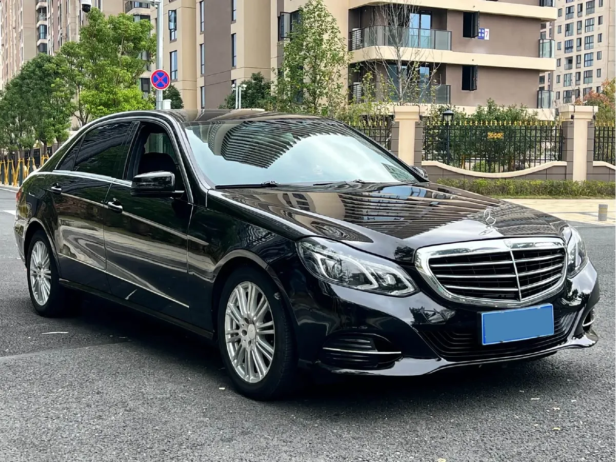 2014 Mercedes-Benz E Class 1.8T 204HP L4 7AT,autocango,china used car exporter,china ev exporter,chinese used car exporter,chinese used ev exporter