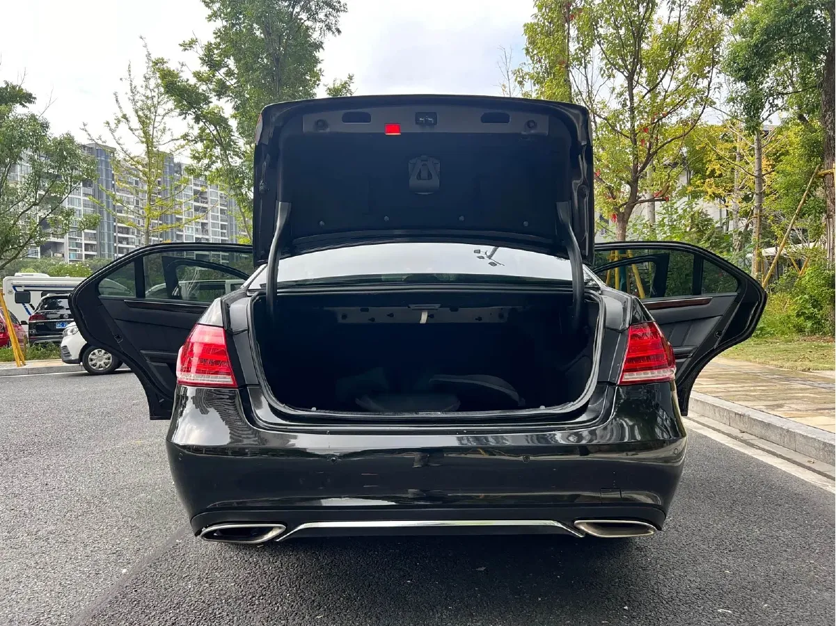 2014 Mercedes-Benz E Class 1.8T 204HP L4 7AT,autocango,china used car exporter,china ev exporter,chinese used car exporter,chinese used ev exporter