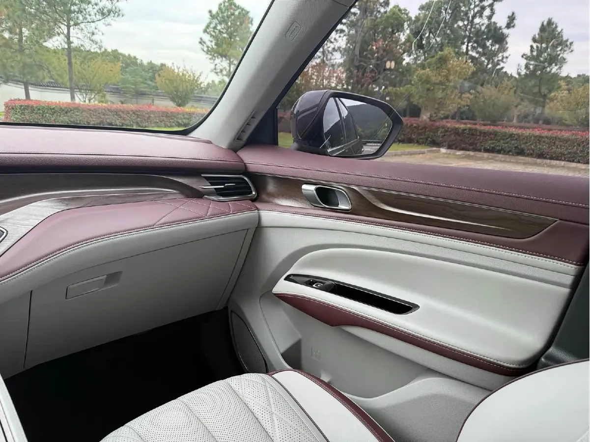 2021 Ford Equator 2.0T 224HP L4 6DCT,autocango,china used car exporter,china ev exporter,chinese used car exporter,chinese used ev exporter