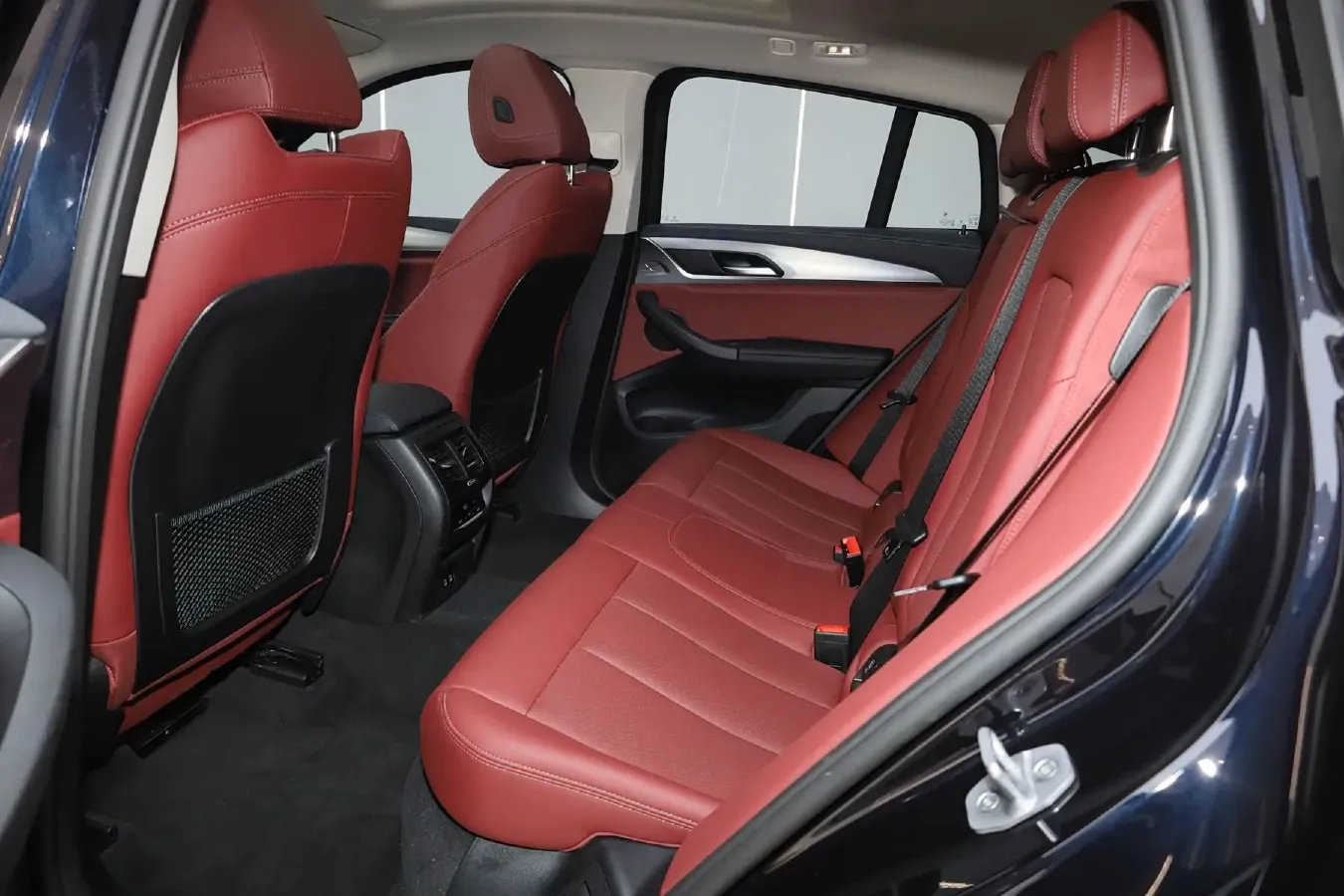 2022 BMW X4 2.0T 184HP L4 8AT,autocango,china used car exporter,china ev exporter,chinese used car exporter,chinese used ev exporter