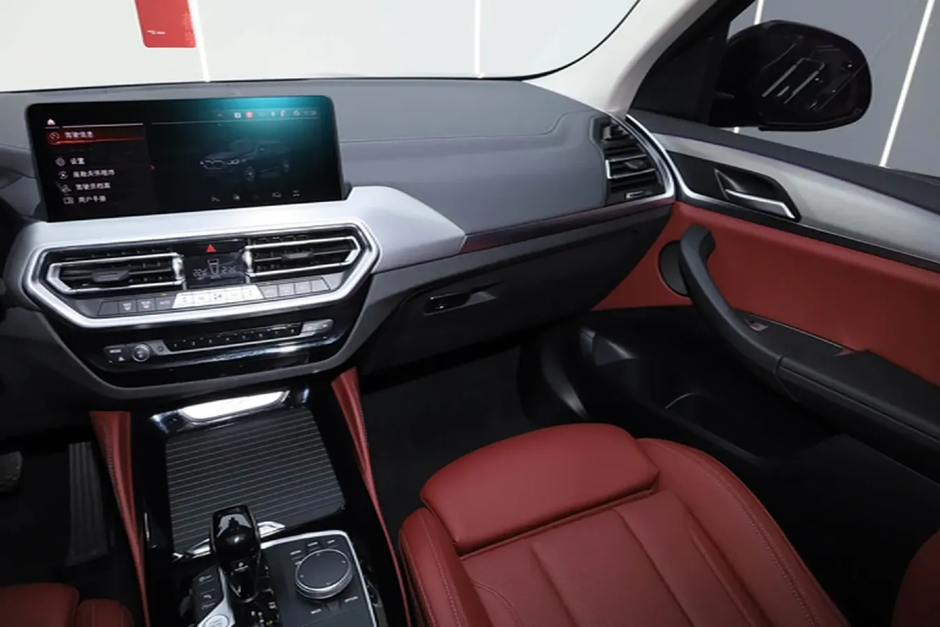 2022 BMW X4 2.0T 184HP L4 8AT,autocango,china used car exporter,china ev exporter,chinese used car exporter,chinese used ev exporter