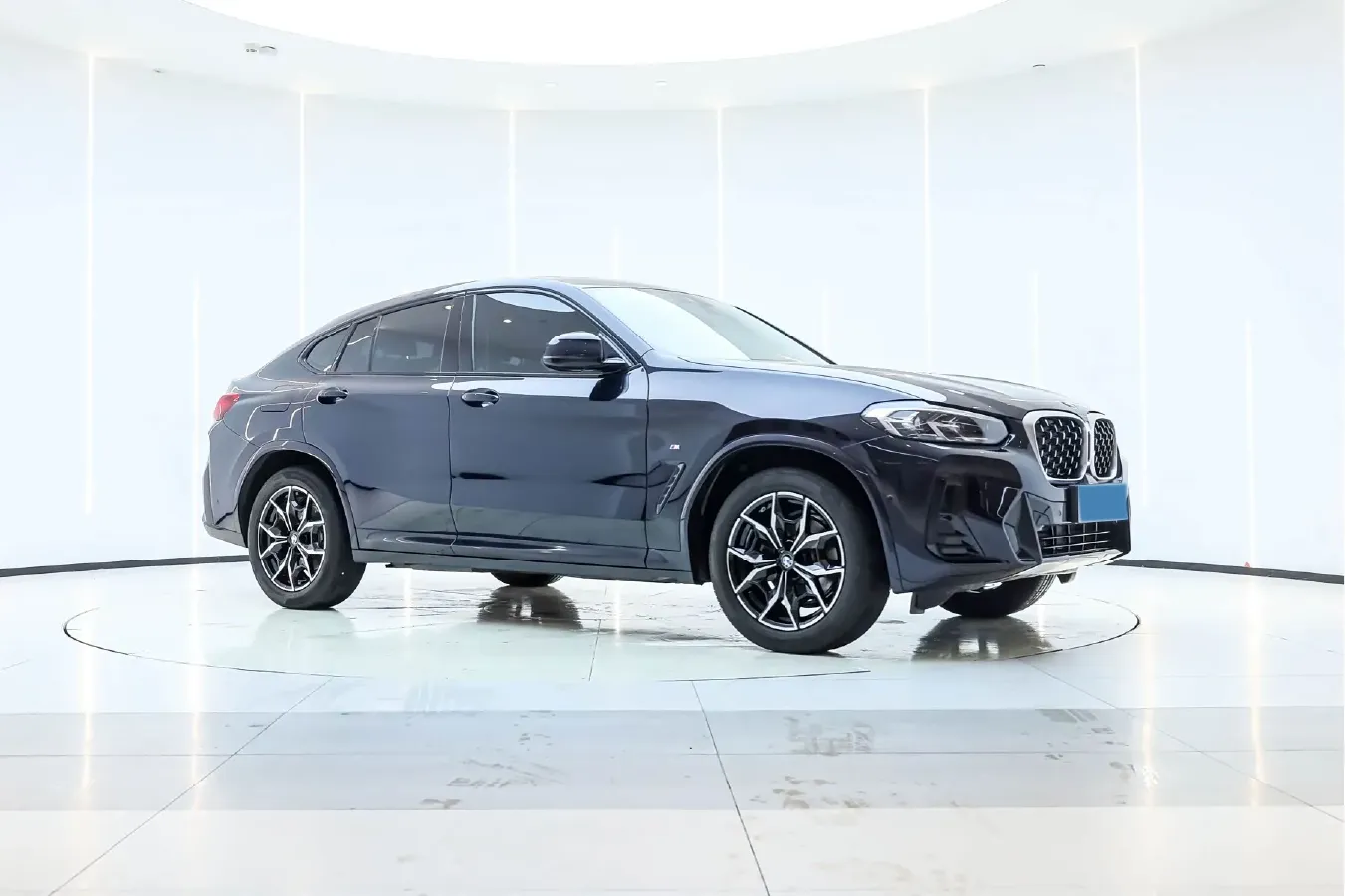 2022 BMW X4 2.0T 184HP L4 8AT,autocango,china used car exporter,china ev exporter,chinese used car exporter,chinese used ev exporter