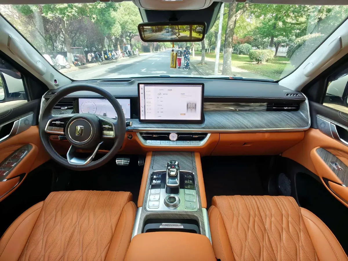 2022 Tank 500 3.0T 360HP V6 9AT,autocango,china used car exporter,china ev exporter,chinese used car exporter,chinese used ev exporter