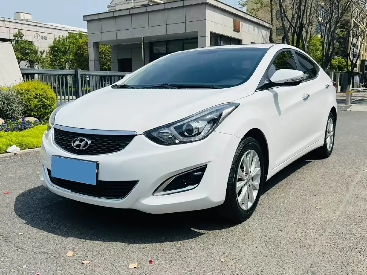 2016 Hyundai Elantra 1.6L 128HP L4 6AT