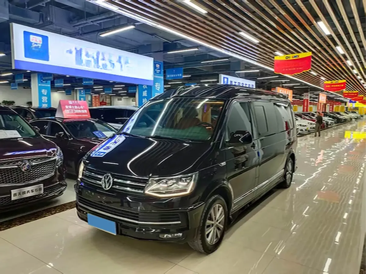 2017 Volkswagen Caravelle 2.0T 204HP L4 7DCT,autocango,china used car exporter,china ev exporter,chinese used car exporter,chinese used ev exporter