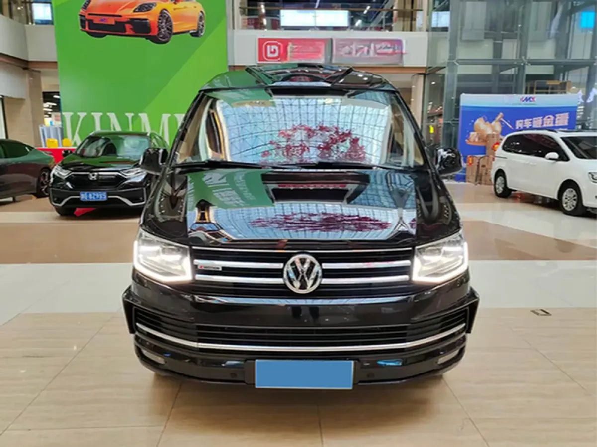 2017 Volkswagen Caravelle 2.0T 204HP L4 7DCT,autocango,china used car exporter,china ev exporter,chinese used car exporter,chinese used ev exporter