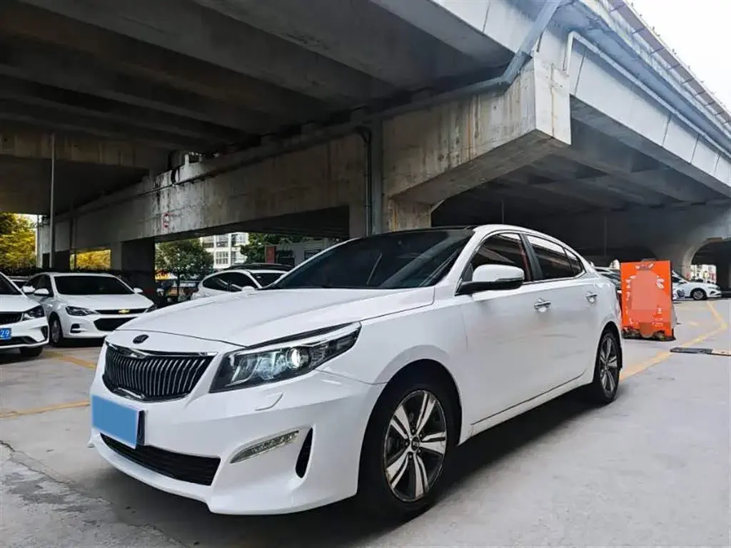 2017 Kia Cachet 1.8L 143HP L4 6AT