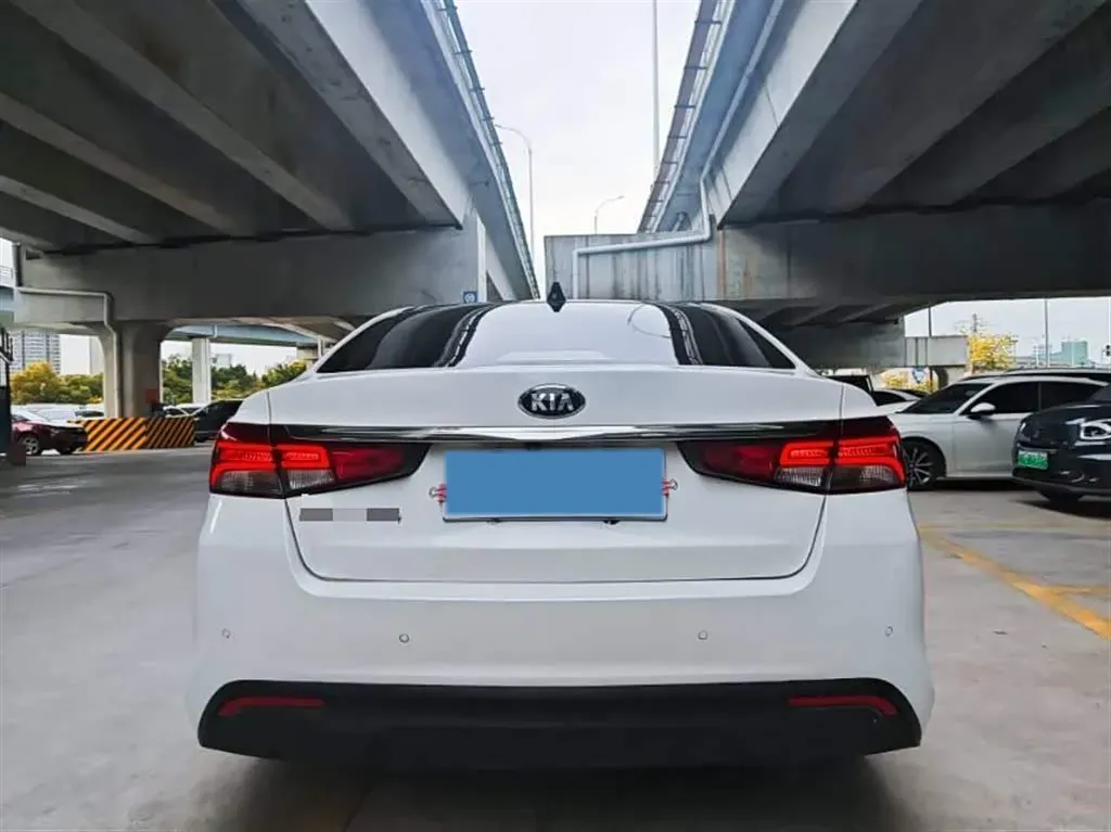 2017 Kia Cachet 1.8L 143HP L4 6AT,autocango,china used car exporter,china ev exporter,chinese used car exporter,chinese used ev exporter