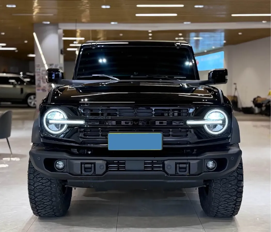 2024 Ford Bronco 2.3T 275HP L4 10AT,autocango,china used car exporter,china ev exporter,chinese used car exporter,chinese used ev exporter