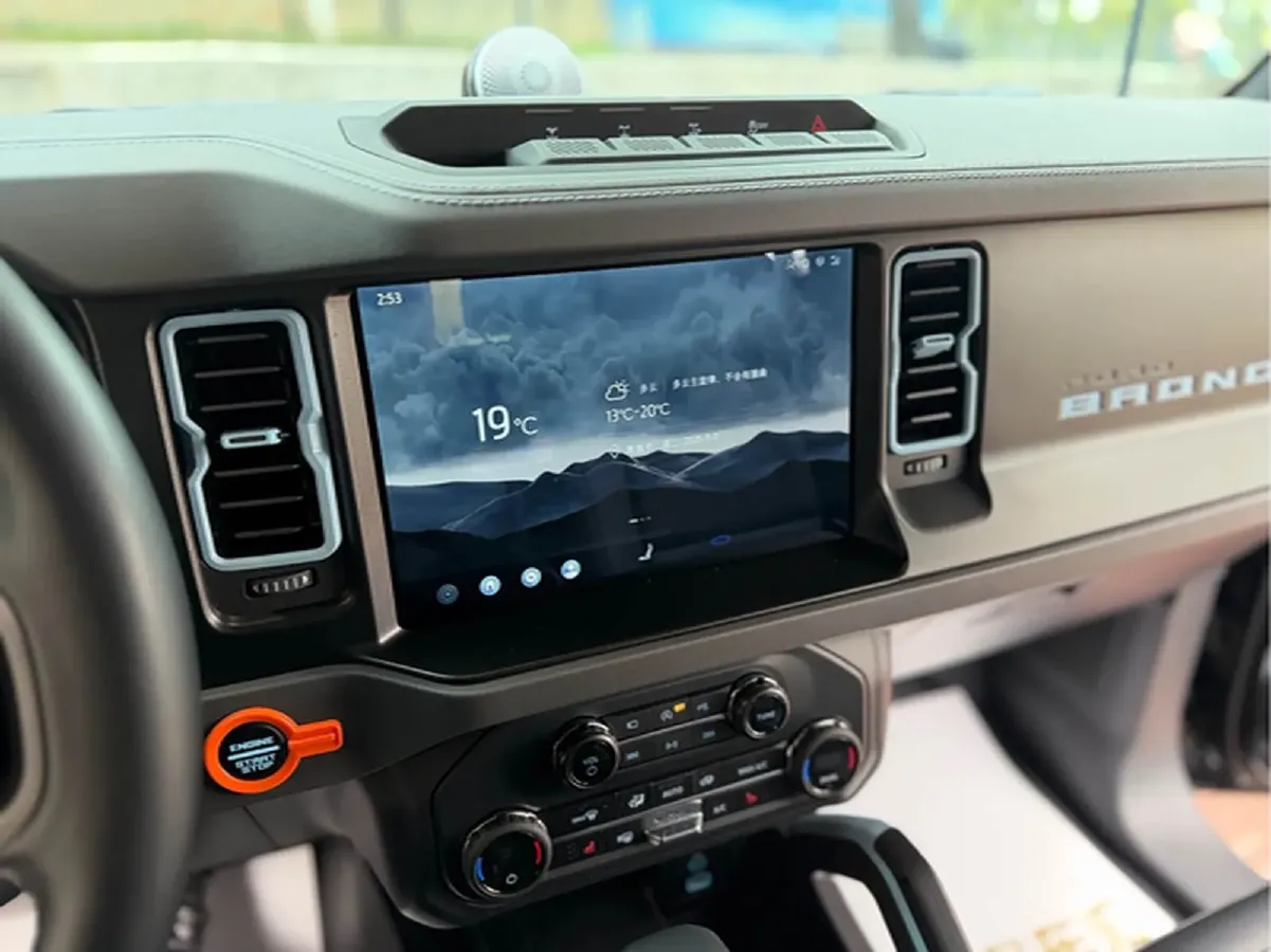 2024 Ford Bronco 2.3T 275HP L4 10AT,autocango,china used car exporter,china ev exporter,chinese used car exporter,chinese used ev exporter