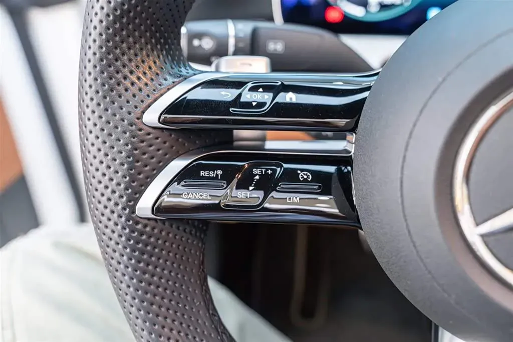 2021 Mercedes-Benz E Class 2.0T 197HP L4 9AT,autocango,china used car exporter,china ev exporter,chinese used car exporter,chinese used ev exporter