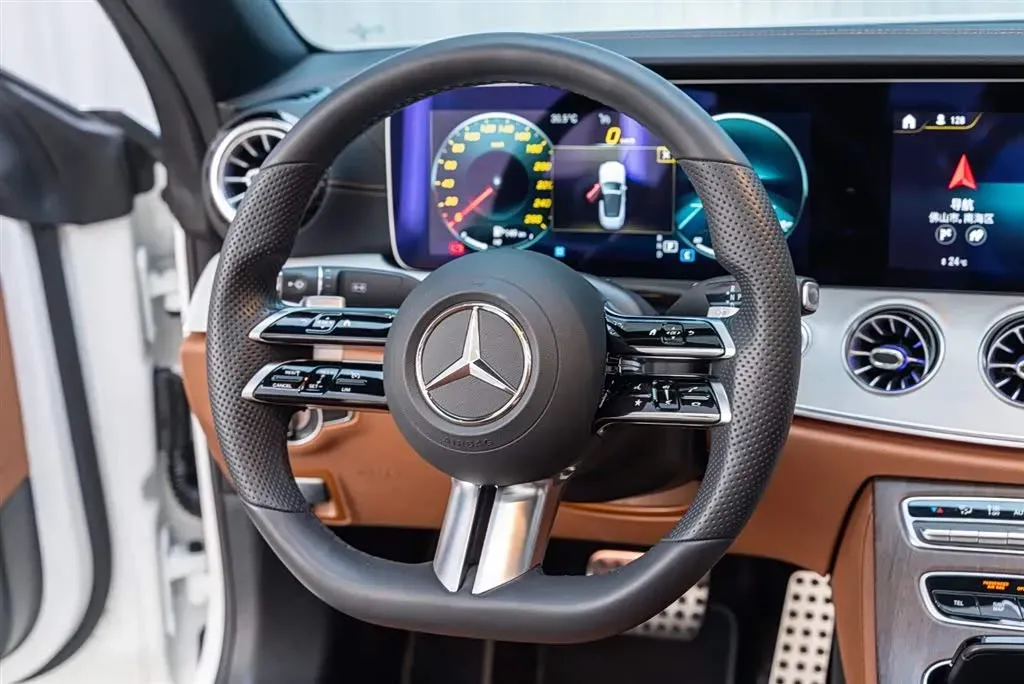 2021 Mercedes-Benz E Class 2.0T 197HP L4 9AT,autocango,china used car exporter,china ev exporter,chinese used car exporter,chinese used ev exporter