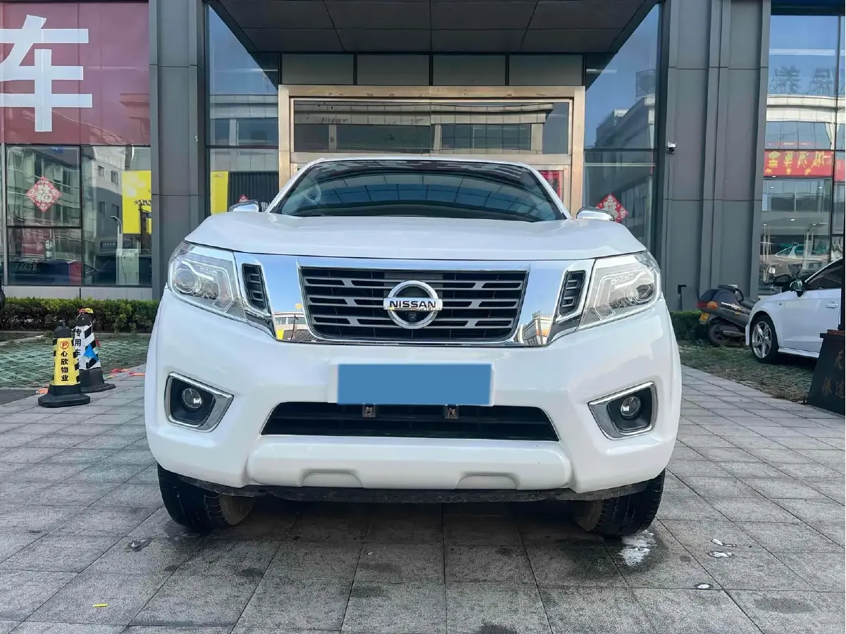 2017 Nissan Navara 2.5L 184HP L4 7AT
