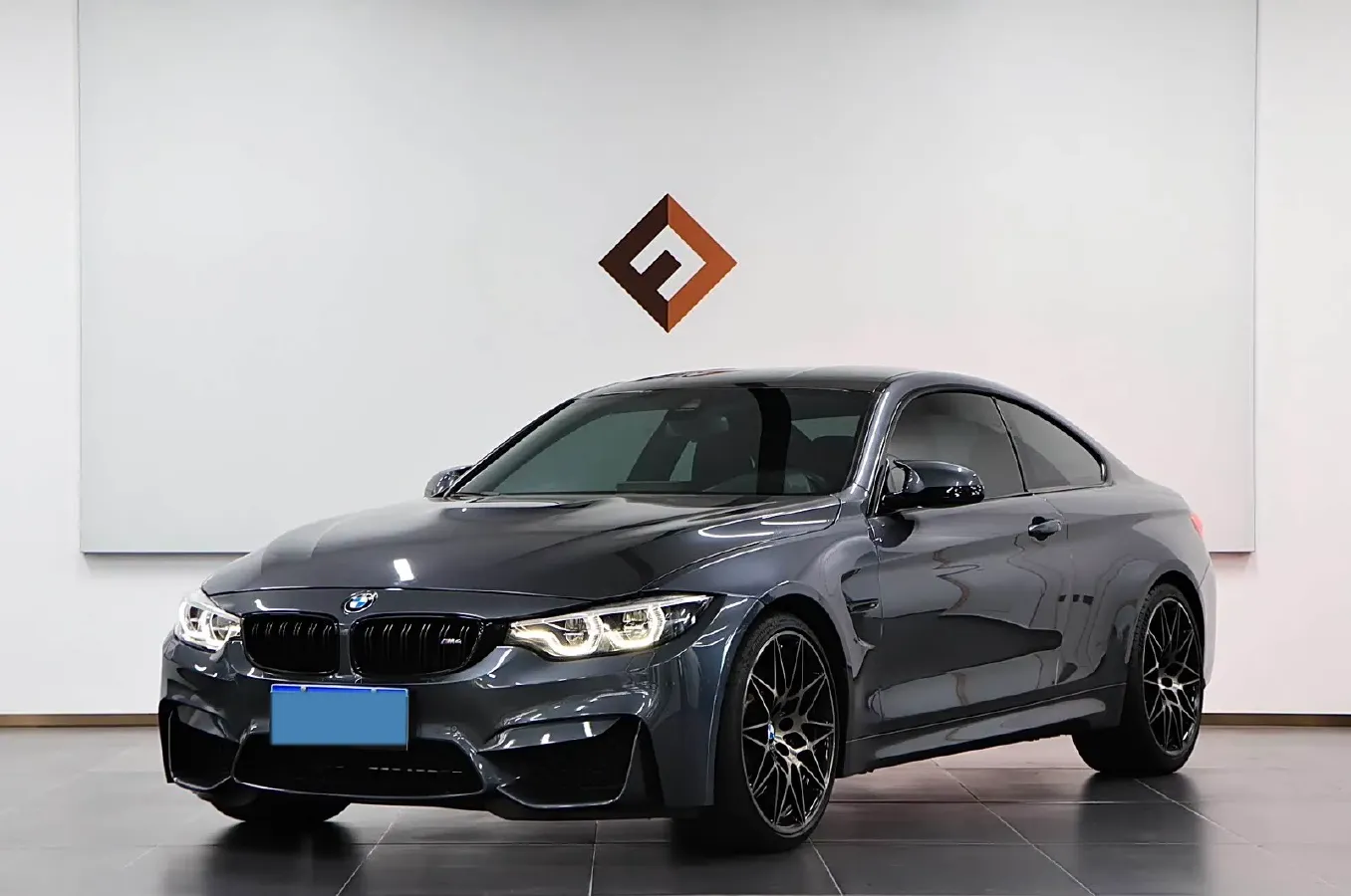 2018 BMW M4 3.0T 450HP L6 7DCT,autocango,china used car exporter,china ev exporter,chinese used car exporter,chinese used ev exporter
