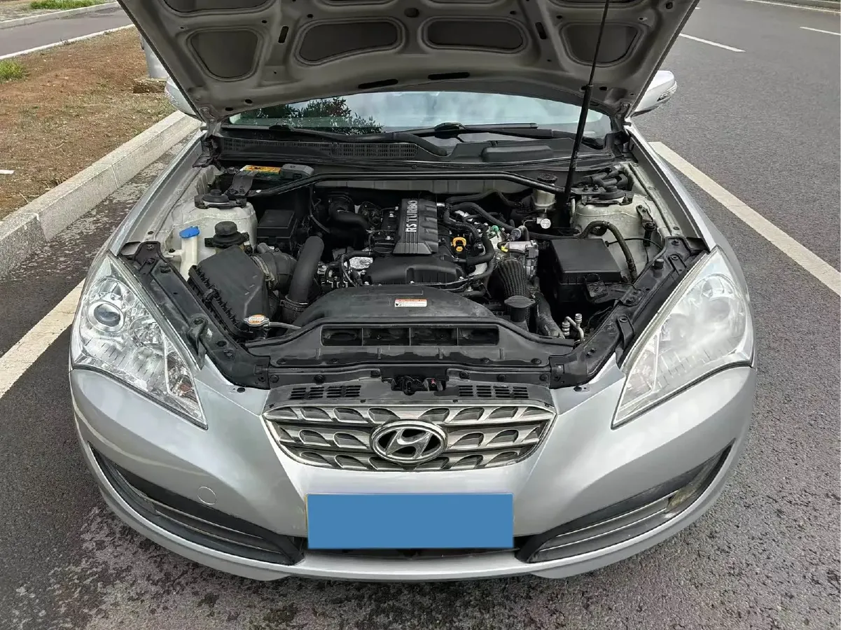 2009 Hyundai Rohens-Coupe 2.0T 210HP L4 5AT,autocango,china used car exporter,china ev exporter,chinese used car exporter,chinese used ev exporter
