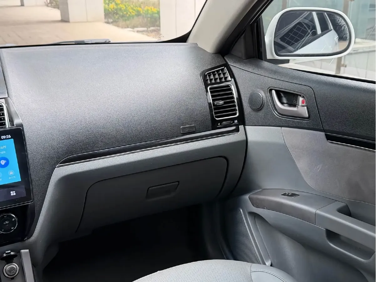 2013 Geely Emgrand Classic 1.5L 109HP L4 5MT,autocango,china used car exporter,china ev exporter,chinese used car exporter,chinese used ev exporter