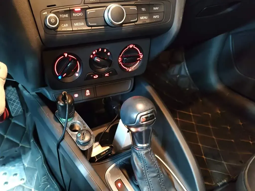 2014 Audi A1 1.4T 122HP L4 7DCT,autocango,china used car exporter,china ev exporter,chinese used car exporter,chinese used ev exporter