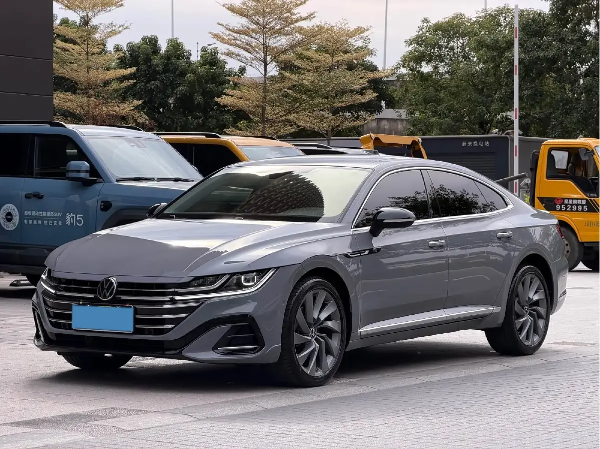 2021 Volkswagen CC 2.0T 220HP L4 7DCT