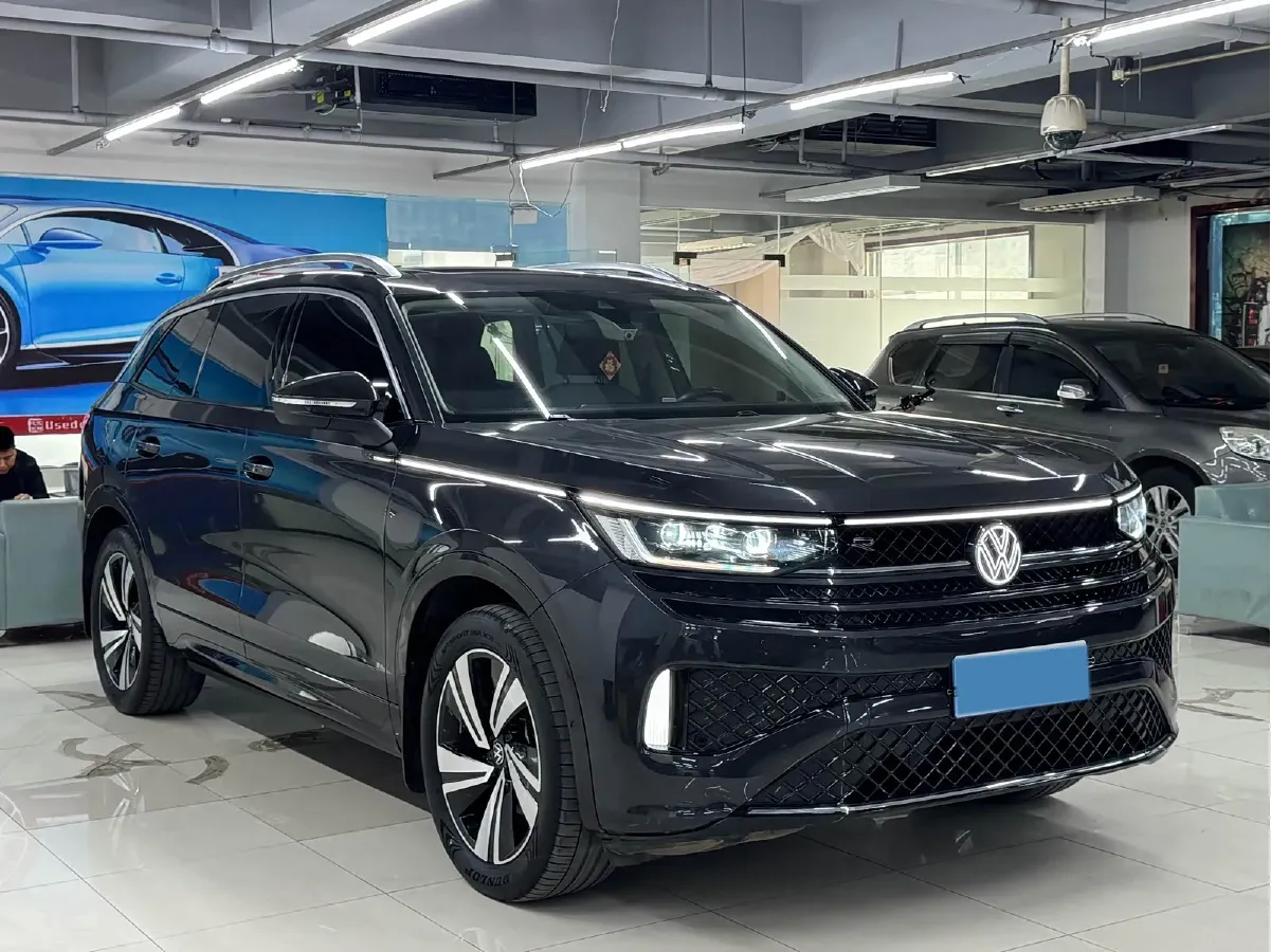 2023 Volkswagen Tavendor 2.0T 220HP L4 7DCT,autocango,china used car exporter,china ev exporter,chinese used car exporter,chinese used ev exporter