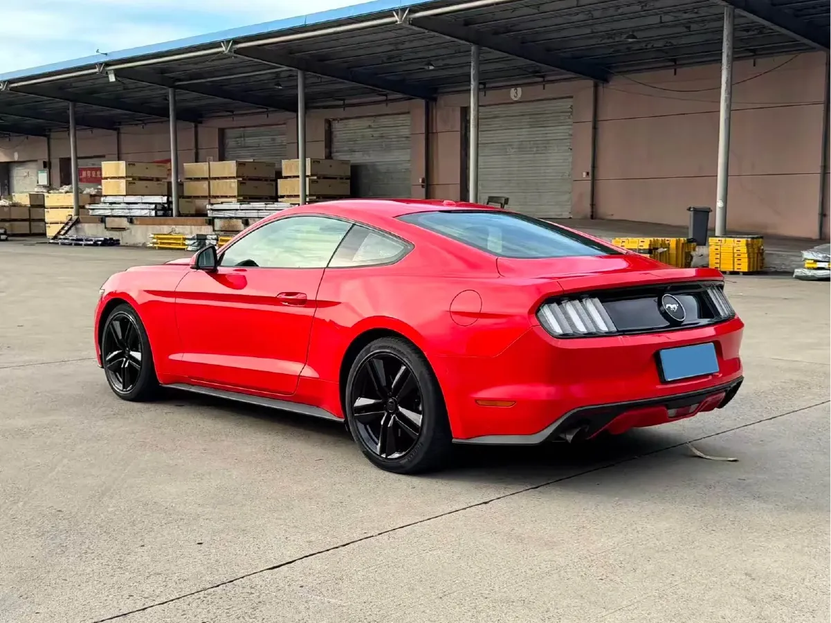 2017 Ford Mustang 2.3T 314HP L4 6AT,autocango,china used car exporter,china ev exporter,chinese used car exporter,chinese used ev exporter