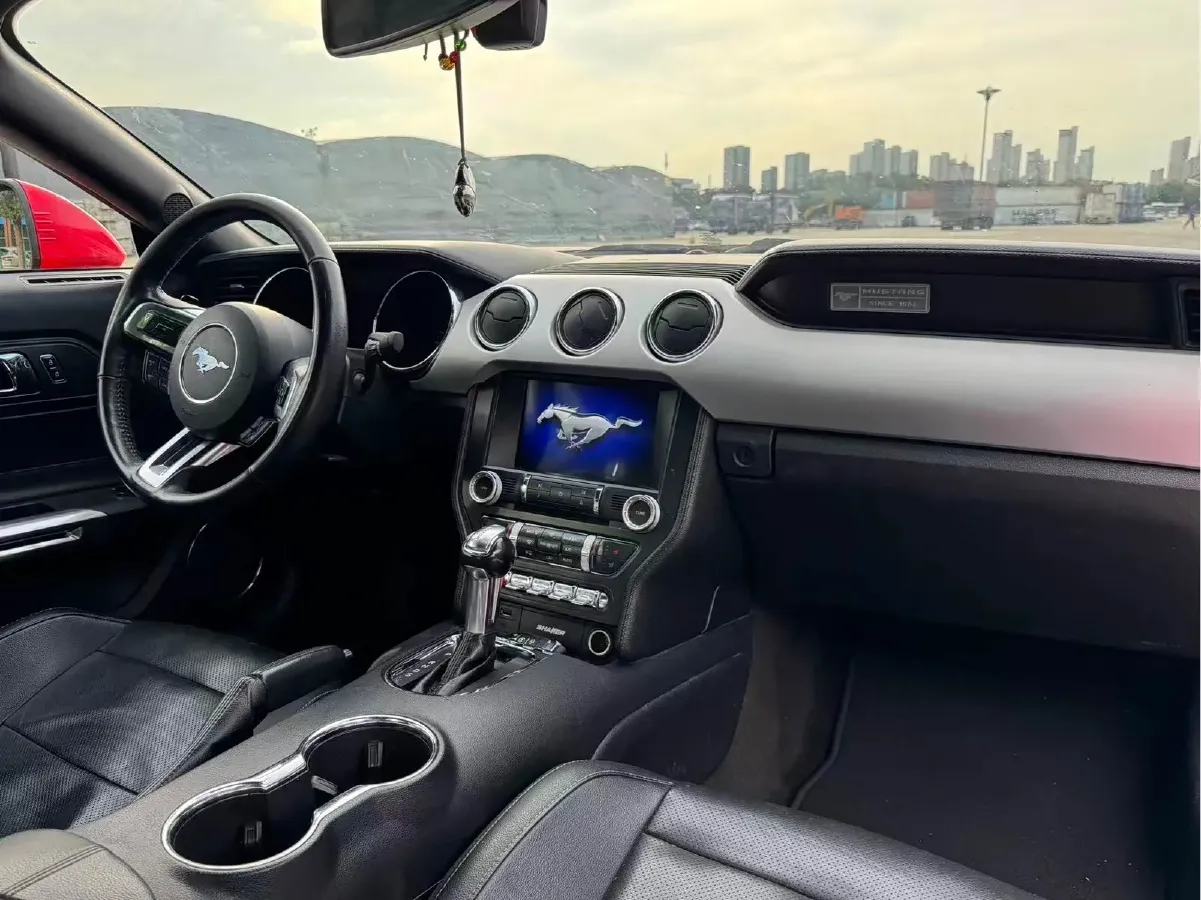 2017 Ford Mustang 2.3T 314HP L4 6AT,autocango,china used car exporter,china ev exporter,chinese used car exporter,chinese used ev exporter