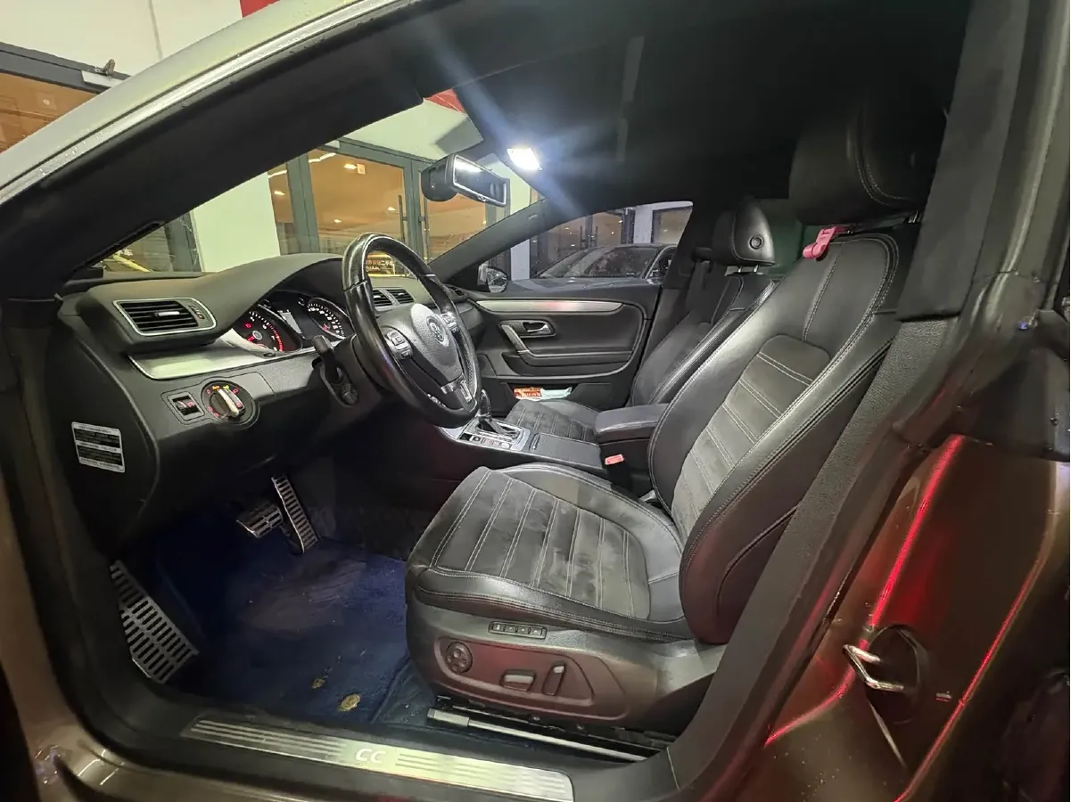 2013 Volkswagen CC 2.0T 200HP L4 6DCT,autocango,china used car exporter,china ev exporter,chinese used car exporter,chinese used ev exporter