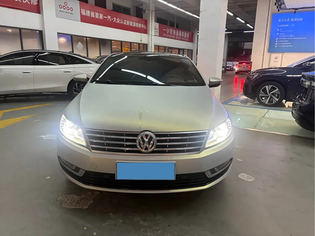 2013 Volkswagen CC 2.0T 200HP L4 6DCT,autocango,china used car exporter,china ev exporter,chinese used car exporter,chinese used ev exporter
