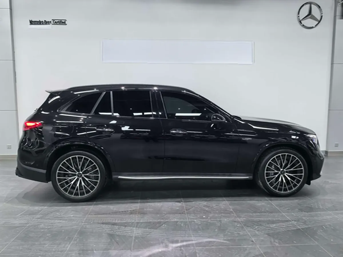 2024 Mercedes-Benz GLC AMG 2.0T 421HP L4 9AT,autocango,china used car exporter,china ev exporter,chinese used car exporter,chinese used ev exporter