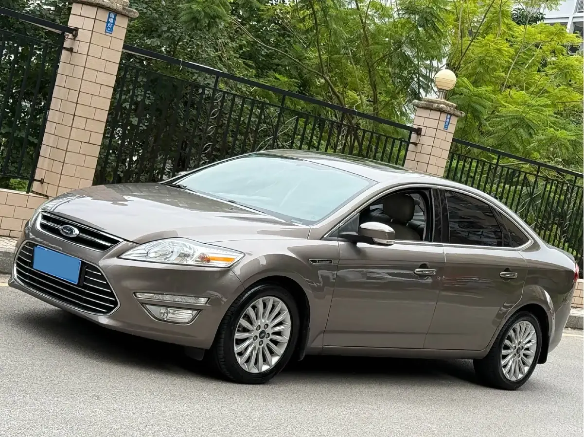 2012 Ford Mondeo 2.0T 240HP L4 6DCT