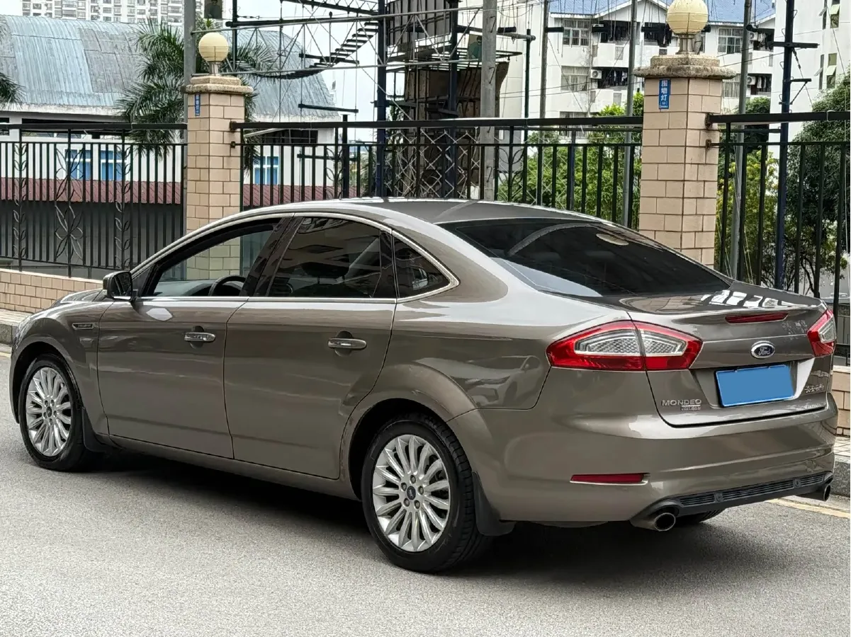 2012 Ford Mondeo 2.0T 240HP L4 6DCT,autocango,china used car exporter,china ev exporter,chinese used car exporter,chinese used ev exporter