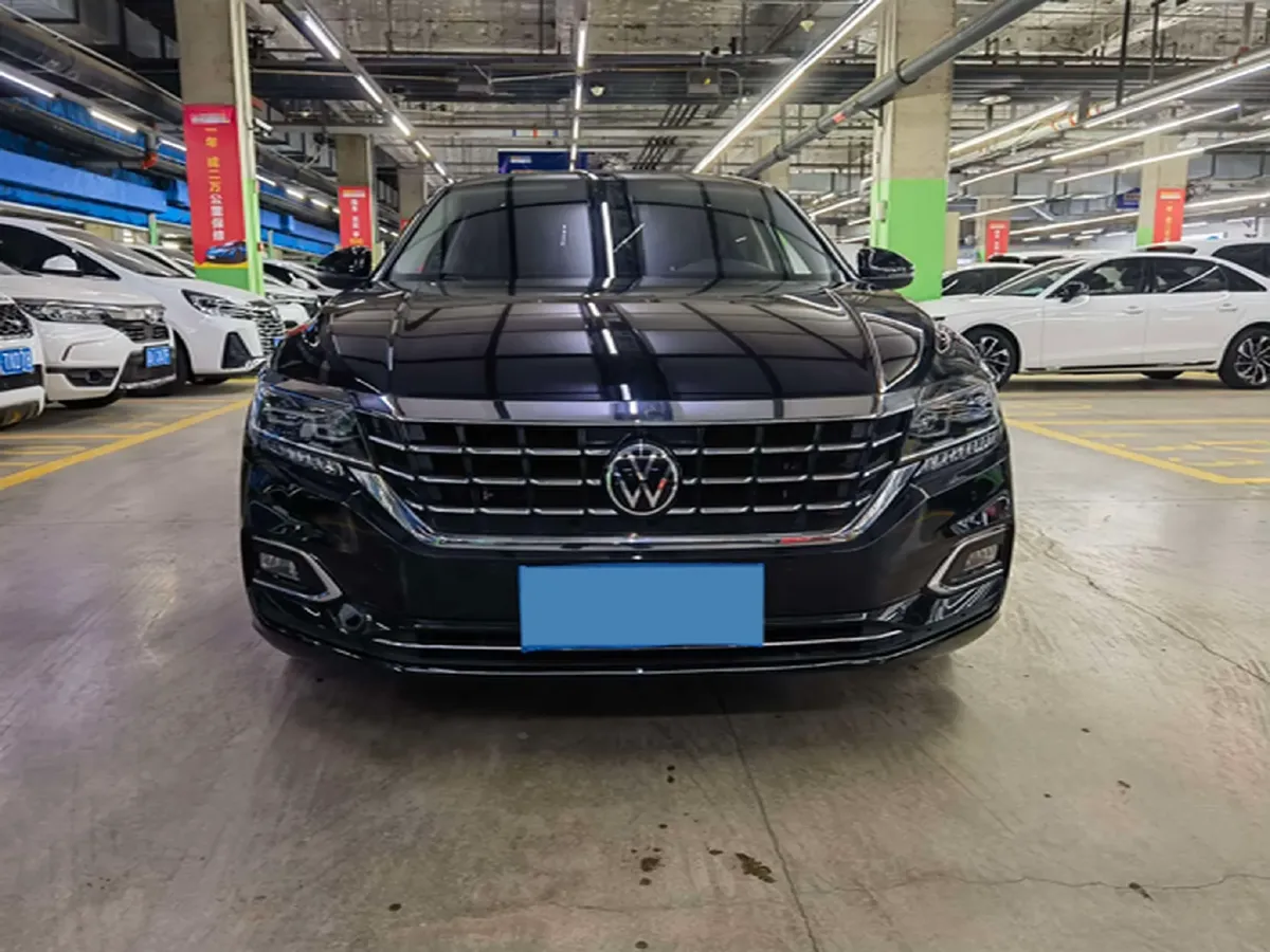 2020 Volkswagen Passat 2.0T 186HP L4 7DCT,autocango,china used car exporter,china ev exporter,chinese used car exporter,chinese used ev exporter