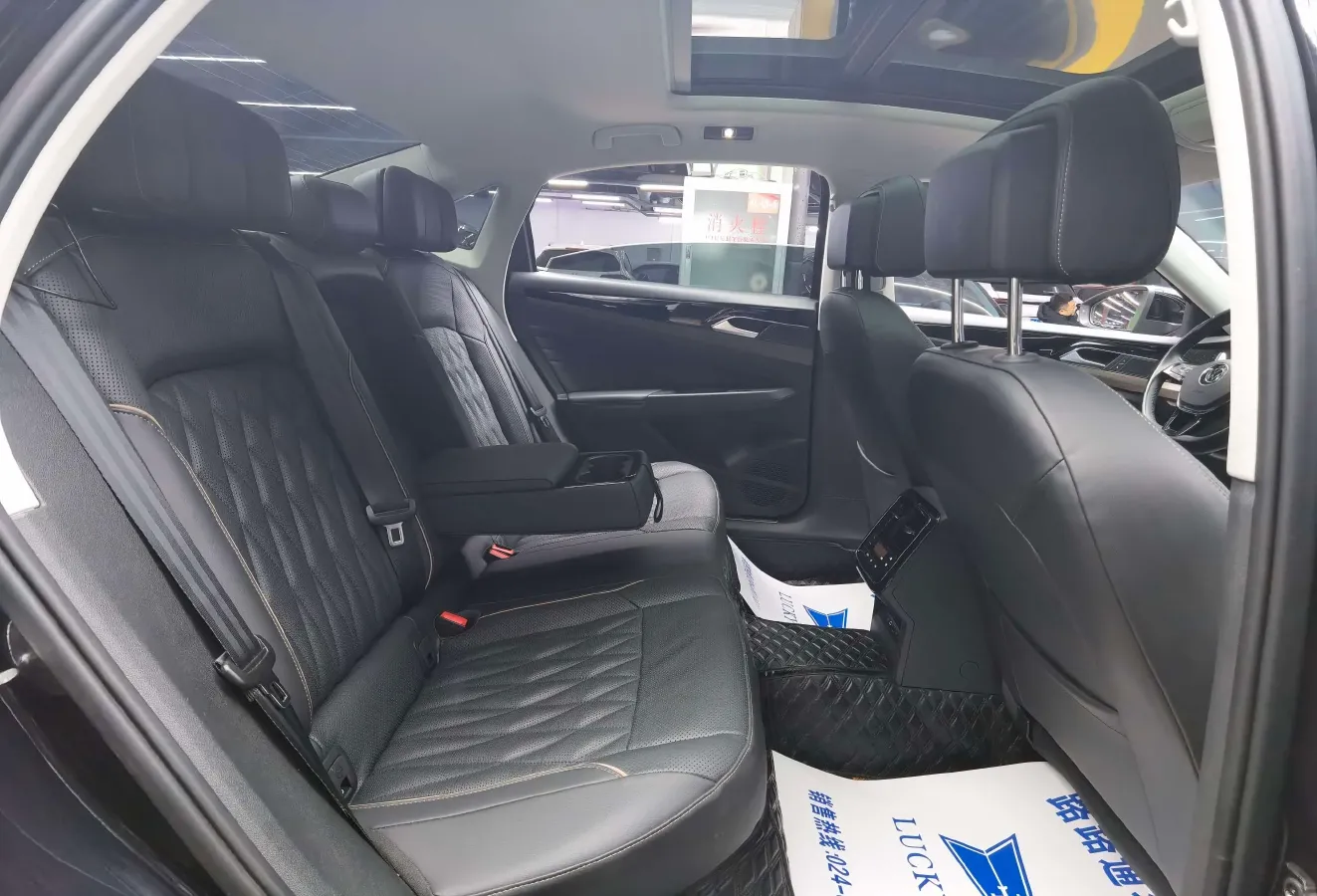 2020 Volkswagen Passat 2.0T 186HP L4 7DCT,autocango,china used car exporter,china ev exporter,chinese used car exporter,chinese used ev exporter