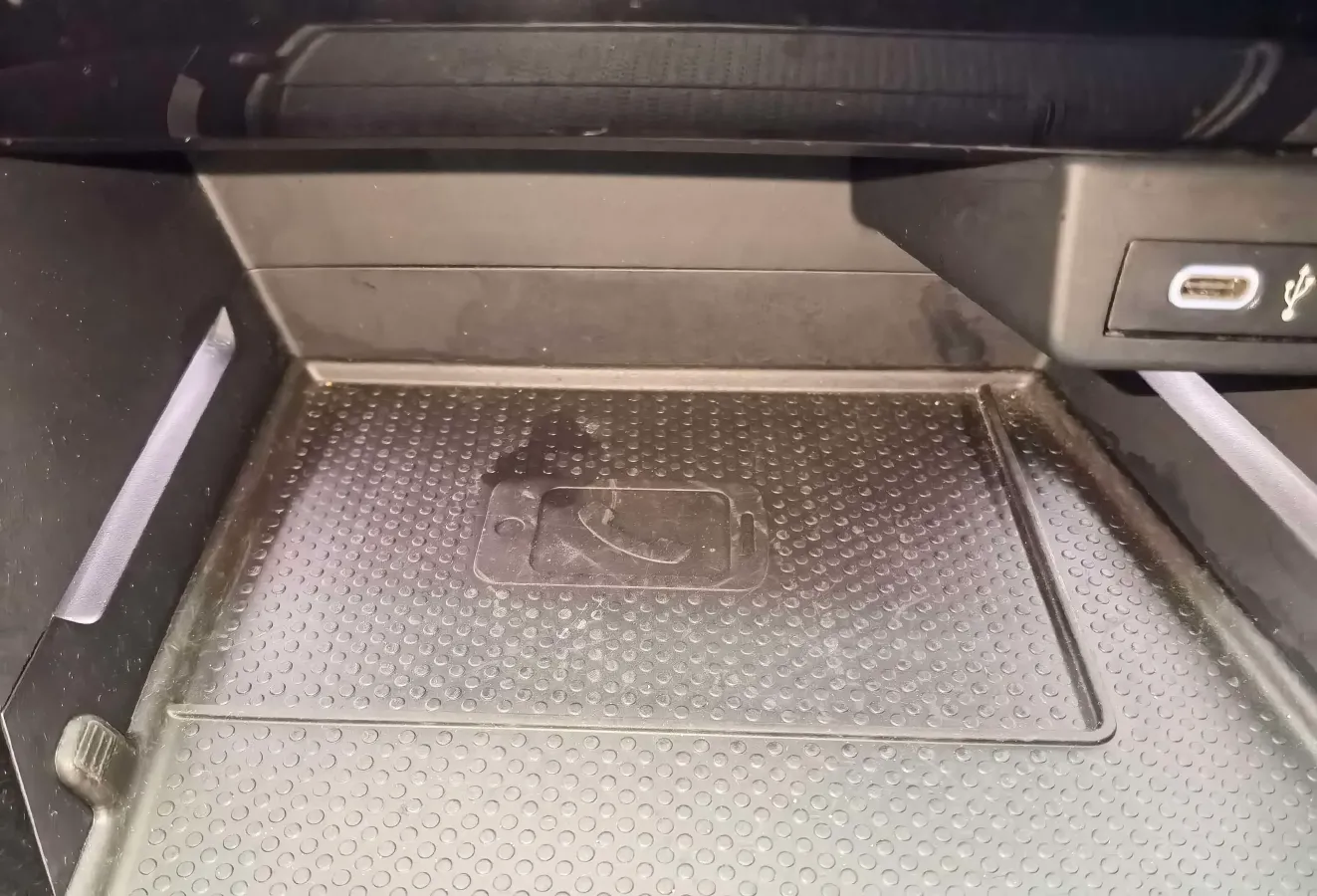 2020 Volkswagen Passat 2.0T 186HP L4 7DCT,autocango,china used car exporter,china ev exporter,chinese used car exporter,chinese used ev exporter