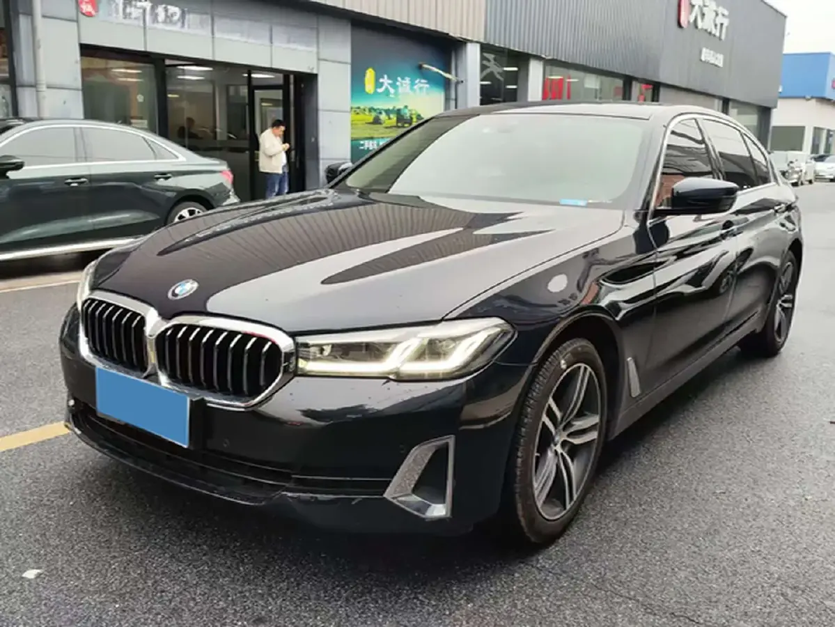 2021 BMW 5 Series 2.0T 252HP L4 8AT